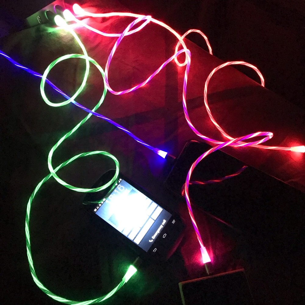Luminous 3 in 1 USB magnetic cellphone charger